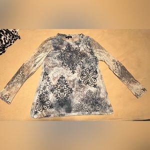 B.L.E.U. Shirt in a Large. It’s Olive, black and cream colored. Wore 3 x’s.